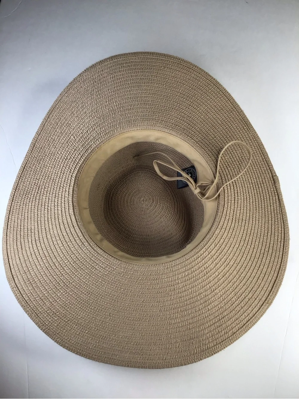 Wallaroo Aria Sun Hat in Brown.